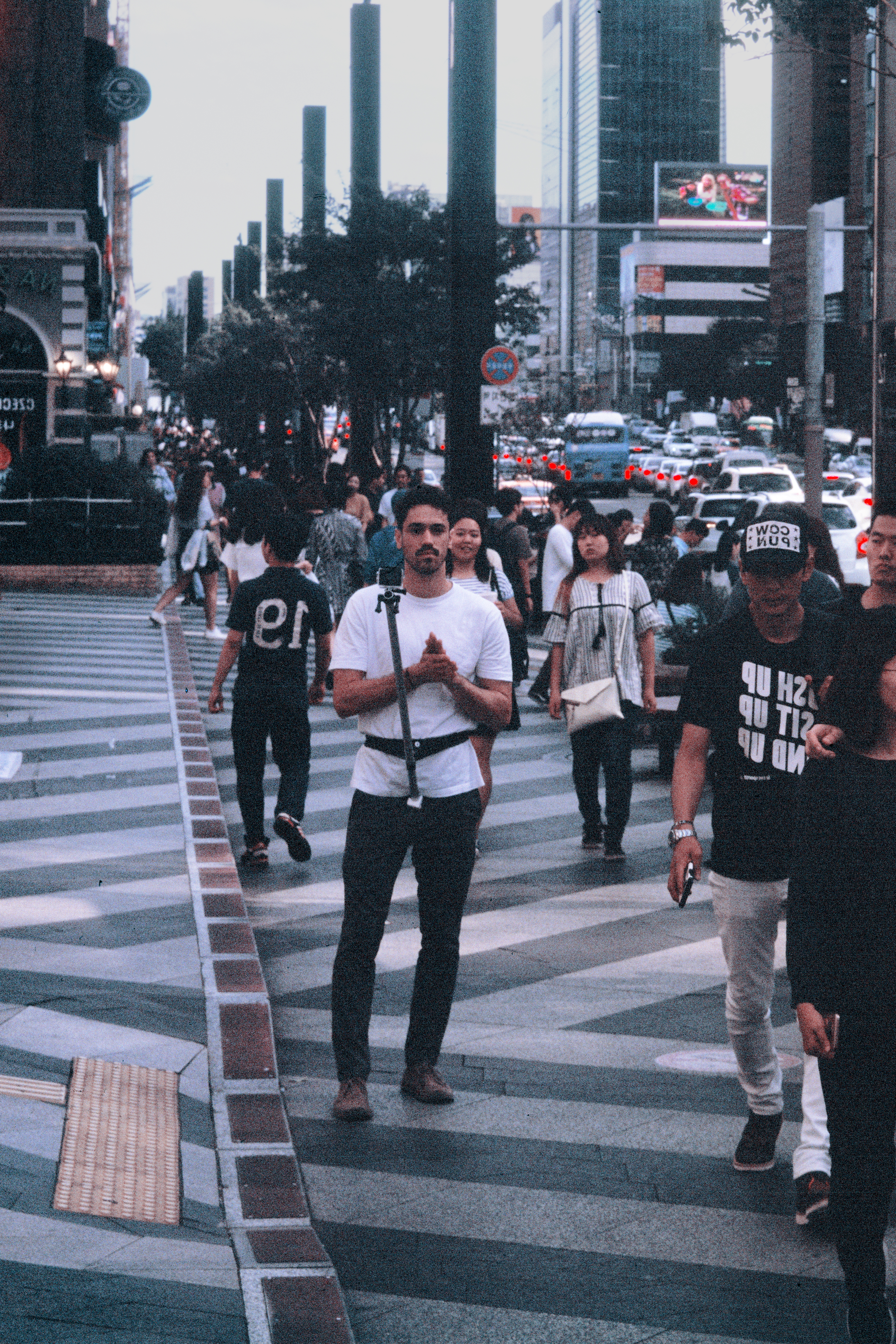 Simon Knab Performance Stridulation-Seoul 2016